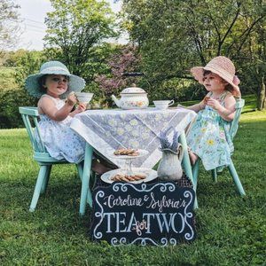 Meet your Posher, Laurie